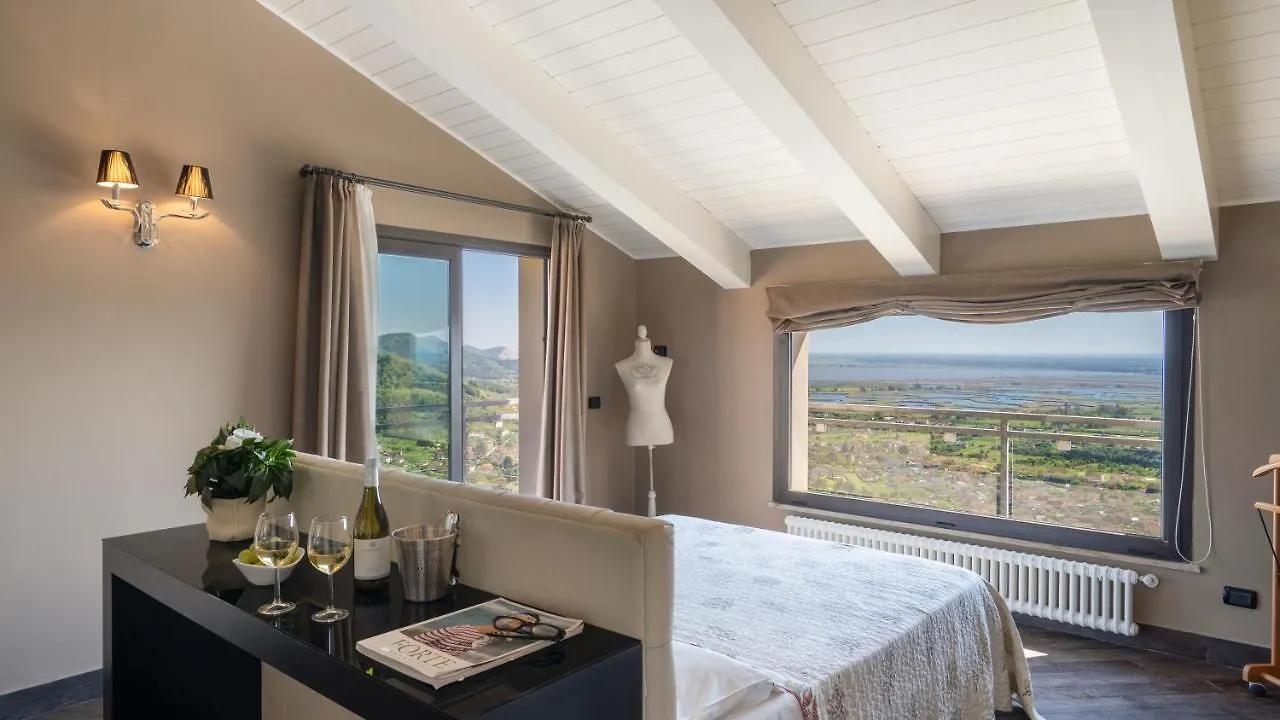 Villa Dolphin 10, Emma Villas Massarosa