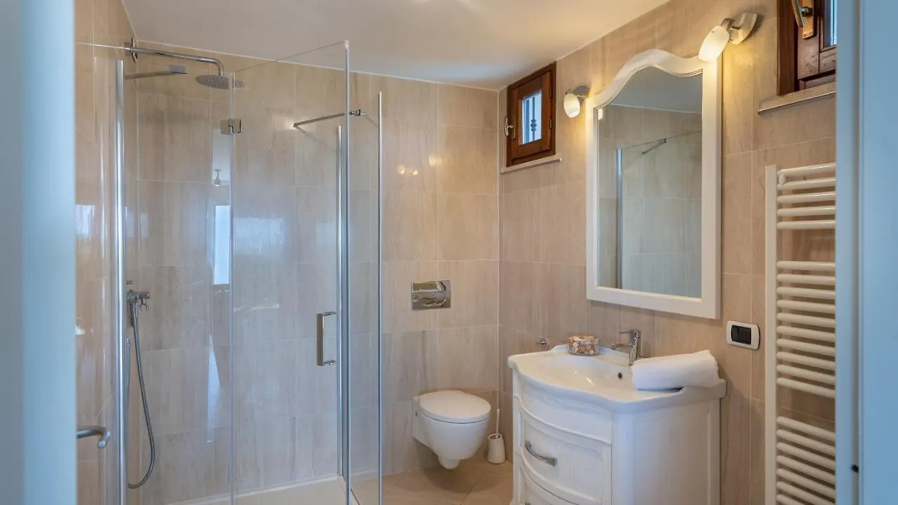 Villa Dolphin 10, Emma Villas Massarosa